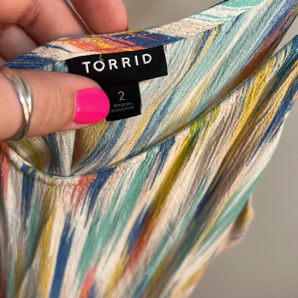 Torrid Tank - Picture 4 of 5